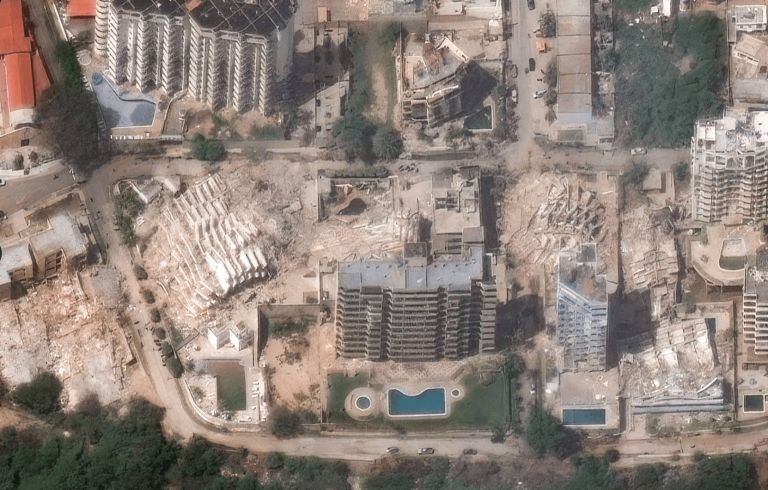 Hopes Fade for Survivors of Venezuela Earthquakes